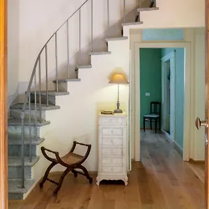 Appartement Stence, Lucques