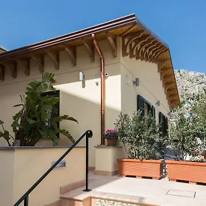 nonna-anna-rooms.sicilyhotelsitaly.net/